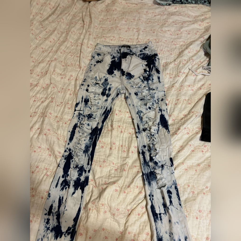 American Bazi Ripped Jeans, Size 3 , Denim Blue and White.